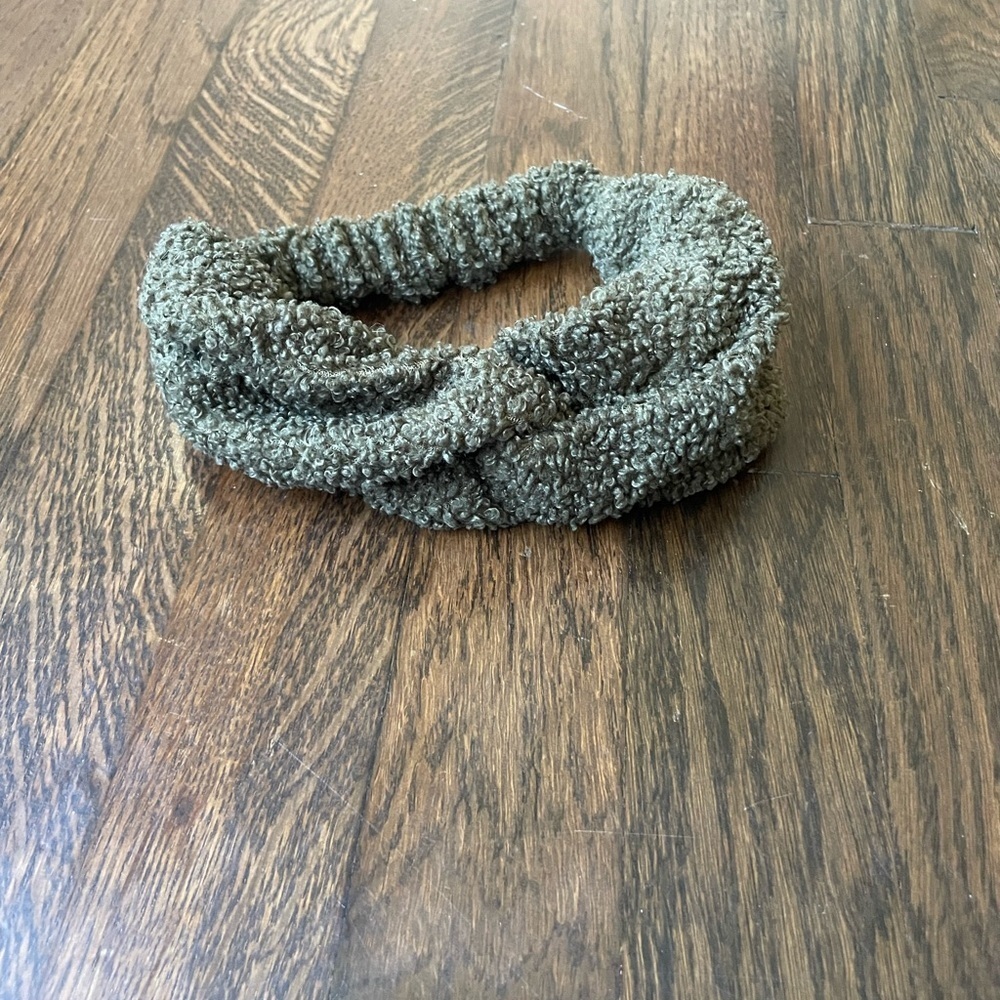 Target a new day fuzzy head band